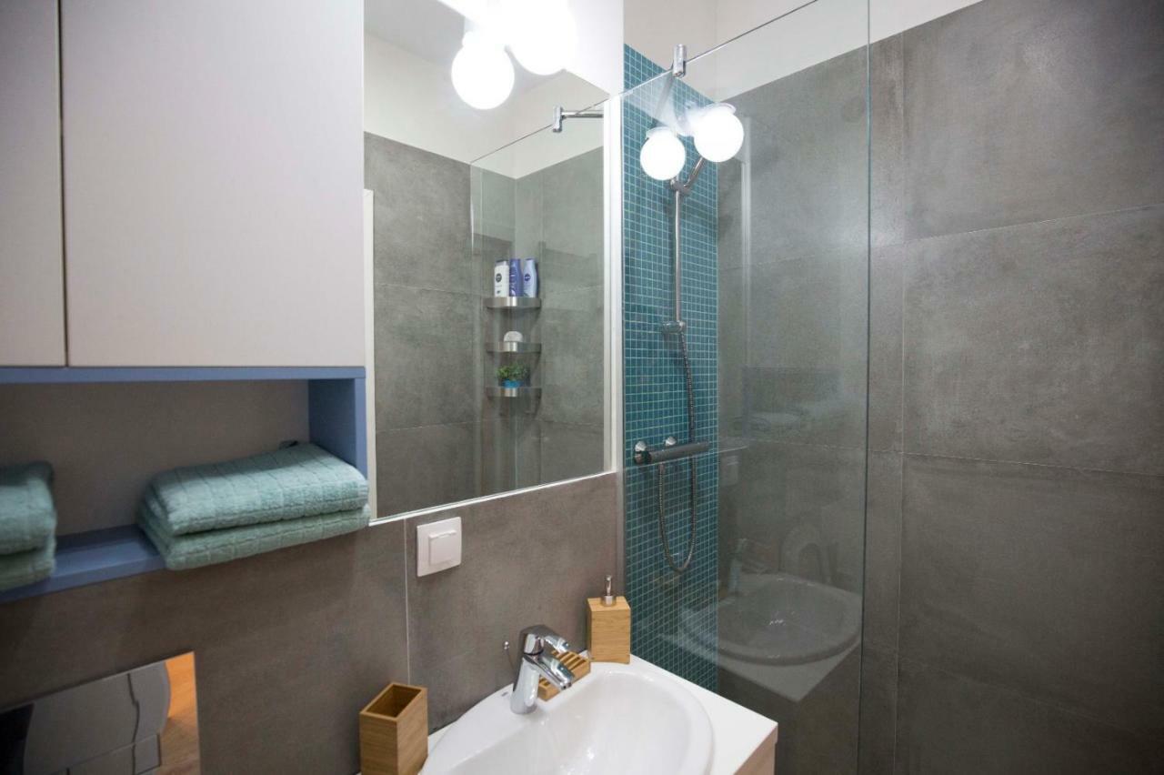 Ideal Apartment Bucarest Esterno foto